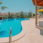 Mandalina, Cukurbag Peninsula-kas * カシュ