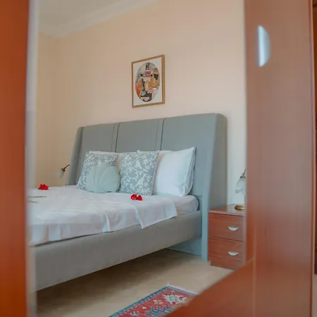 Mandalina, Cukurbag Peninsula-kas Villa