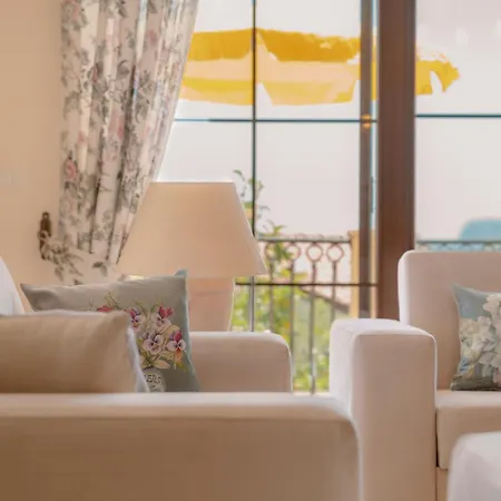 Mandalina, Cukurbag Peninsula-kas Villa Kaş