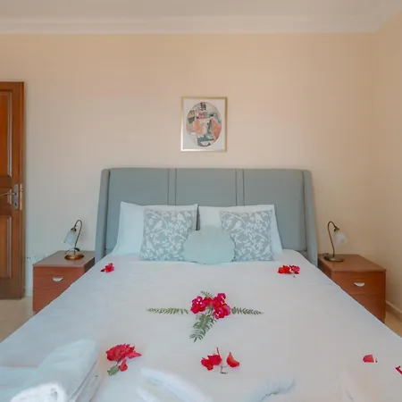 Mandalina, Cukurbag Peninsula-kas Villa Kaş